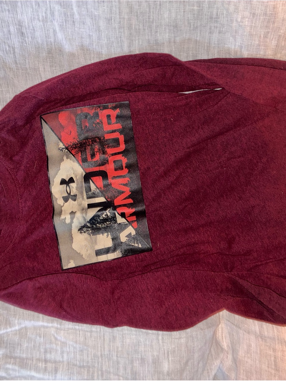 Under Armour Men's Burgundy Graphic Pullover Hoodie